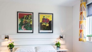 3 bedrooms, individually furnished, bed sheets