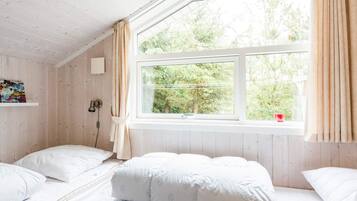 3 bedrooms, individually furnished