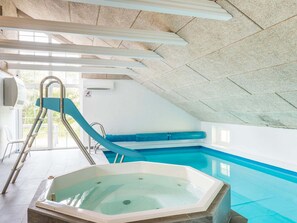 Hus | Pool | Indendørs pool, udendørs pool