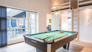 Luokittelematon kuva, 4 kautta 35, painike