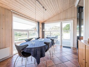 Dining - 6 Person Holiday Home in Henne (Henne)