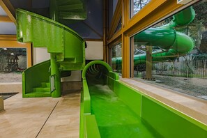 Children’s area - Forest Chalet Escape (Maarn)