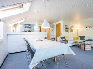 3 bedrooms, individually furnished, bed sheets - 6 Person Holiday Home in Norre Nebel (Norre Nebel)