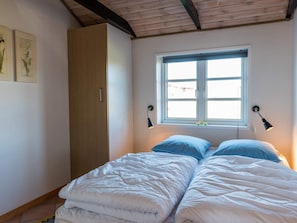 3 bedrooms, individually furnished