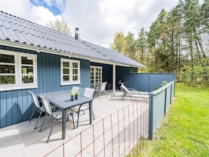 Exterior - 6 Person Holiday Home on a Holiday Park in Nørre Nebel (Norre Nebel)