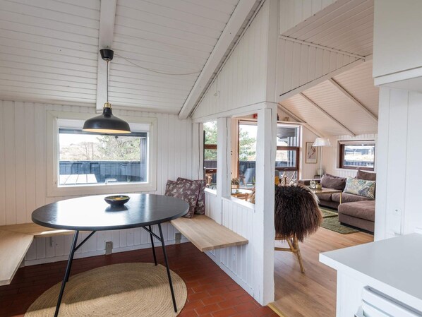 House | Dining