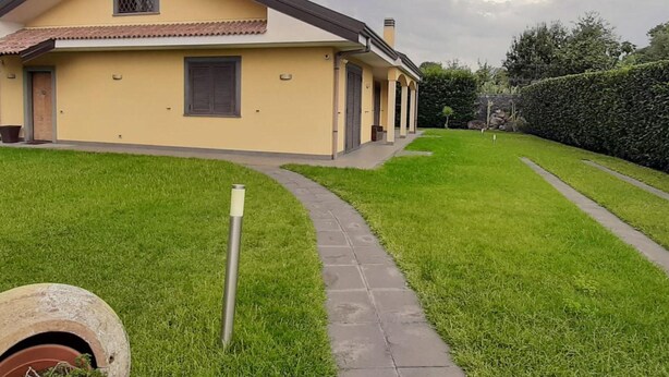 Exterior - Stylish Holiday Home in Viagrande With Swimming Pool (Viagrande)