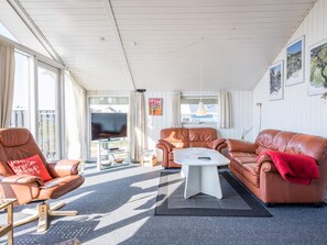 DVD player - 6 Person Holiday Home on a Holiday Park in Hvide Sande (Hvide Sande)