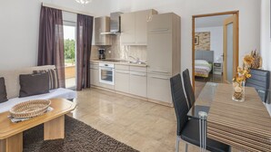TV - Modern Apartment for Families who Want to Enjoy a Peaceful Holiday (Visnjan)