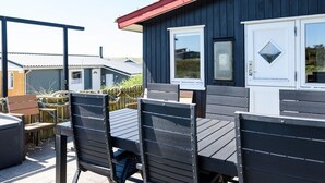 House | Outdoor dining