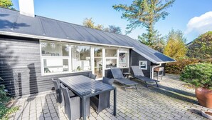 Exterior - 4 Person Holiday Home on a Holiday Park in Blåvand (Blavand)