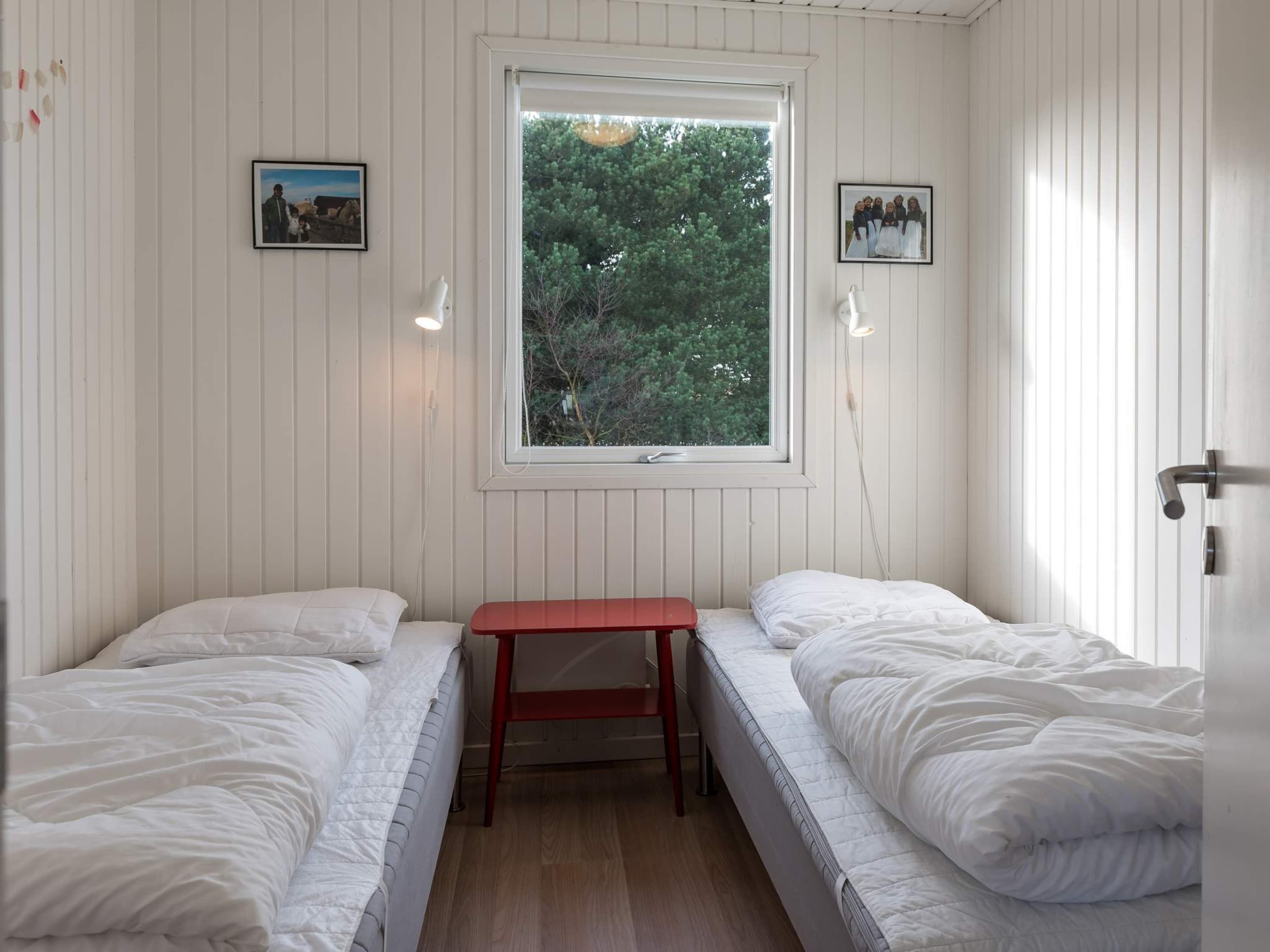 3 bedrooms, individually furnished