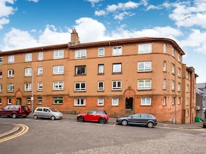 Exterior - Graceful Apartment in Greenock near Newark Castle (Greenock)