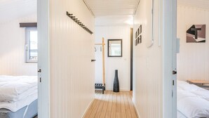 3 bedrooms, individually furnished - 6 Person Holiday Home on a Holiday Park in Vejers Strand (Vejers Strand)