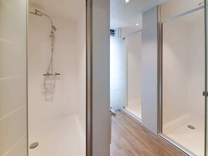 House | Bathroom