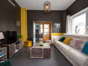 House | Living area - Mansion in Waimes With Sauna (Waimes)