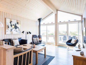 House | Interior - Bright and Spacious Family Retreat-by Traum (Tarm)