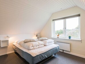 Hus | 3 sovrum, unika möbler och sängkläder