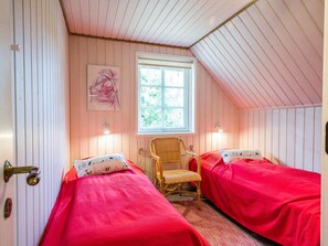 House | 3 bedrooms, individually furnished, bed sheets - 5 Person Holiday Home in Norre Nebel (Norre Nebel)