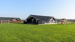 Unclassified image, 3 of 33, button - 8 Person Holiday Home on a Holiday Park in Tarm (Tarm)