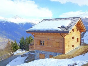 Chalet | Exterior - Modern Chalet with Hot Tub in Les Collons (Vex)