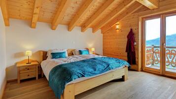 Chalet | 5 bilik tidur, dilengkapkan perabot secara berasingan