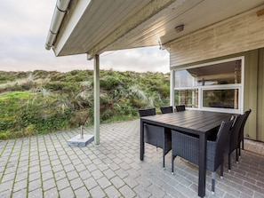 Balcony - 6 Person Holiday Home on a Holiday Park in Henne (Henne)