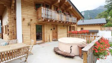 Chalet | Bahagian luar