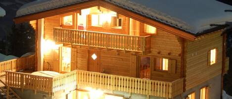 Chalet | Exterior