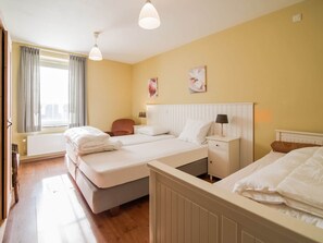 Cottage | 10 bedrooms, individually furnished, bed sheets - Timeless Cottage in Vresse-sur-semois With Terrace (Vresse-sur-Semois)