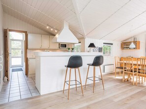 House | Dining