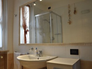 Ferienhaus | Badezimmer