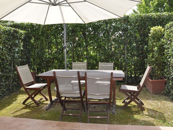House | Dining