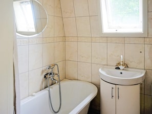 House | Bathroom - 5 Person Holiday Home in Tingsryd (Tingsryd)