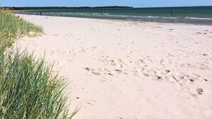 Beach - Holiday Home in Högklint (Visby)