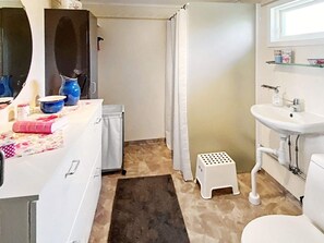 Shower - 5 Person Holiday Home in Lettorp (Löttorp)