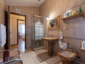 Bathroom - Marvellous Holiday Home near Palermo with Pool & Garden (Misilmeri)