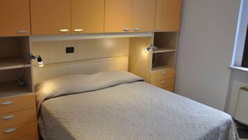 Nhà | 1 phòng ngủ, trang bị nội thất với thiết kế riêng biệt