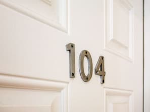 1 bedroom, bed sheets - Voguish Apartment in London near Madame Tussauds Wax Museum (London)