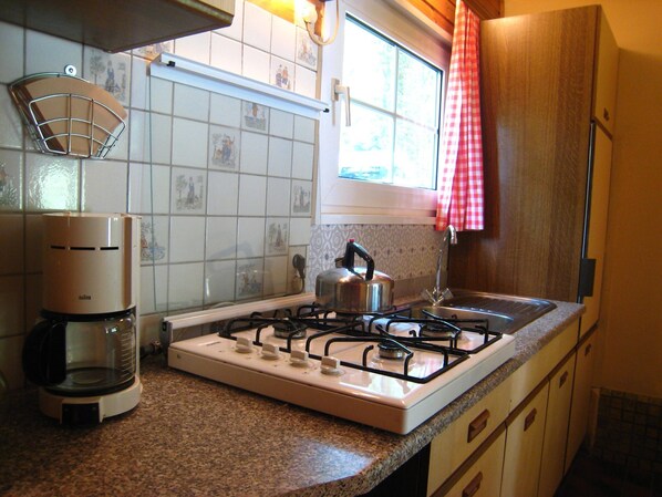 Chalet | Private kitchen | Dishwasher - Lanklaar Chalet With Garden (Dilsen-Stokkem)