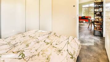 Casa | 1 dormitorio, mobiliario individual, ropa de cama