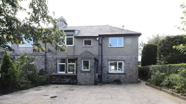 Exterior - Luxury Holiday Home in Alsop-en-le-dale With Garden (Ashbourne)