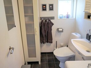 Shower - 6 Person Holiday Home in Katrineholm (Katrineholm)