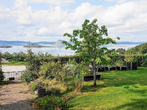 Uklassifisert bilde, 3 av 19, knapp