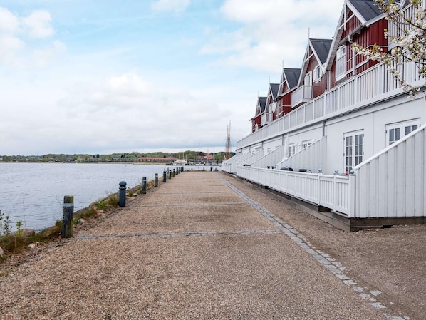 House | Water view