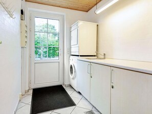 House | Interior - Holiday Home in VÃ¦ggerlÃ¸se (Vaeggerlose)