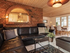 House | Living area - Holiday Home in VÃ¦ggerlÃ¸se (Vaeggerlose)