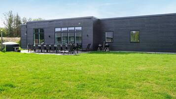 Tempat makan outdoor