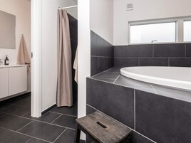 House | Spa treatment