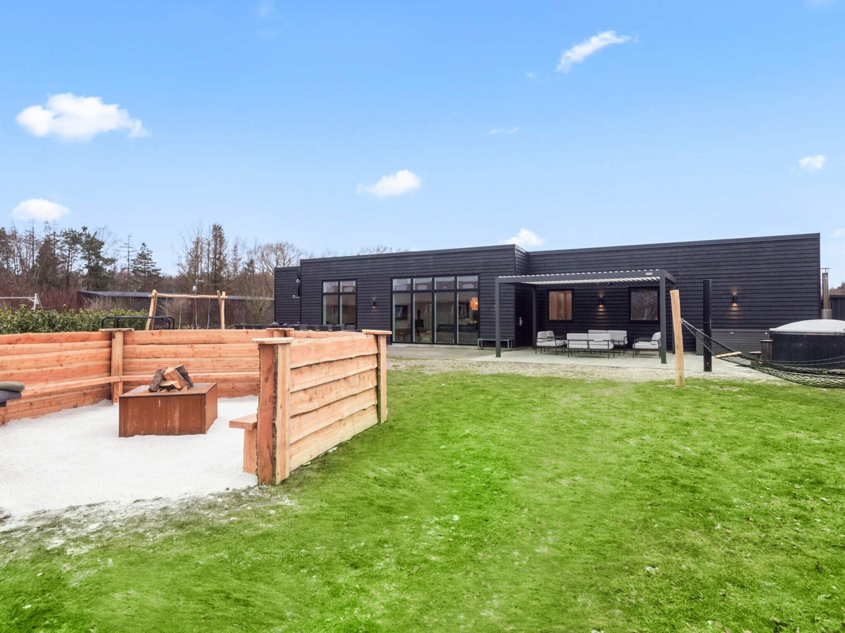 Rumah | Pemandangan dari properti